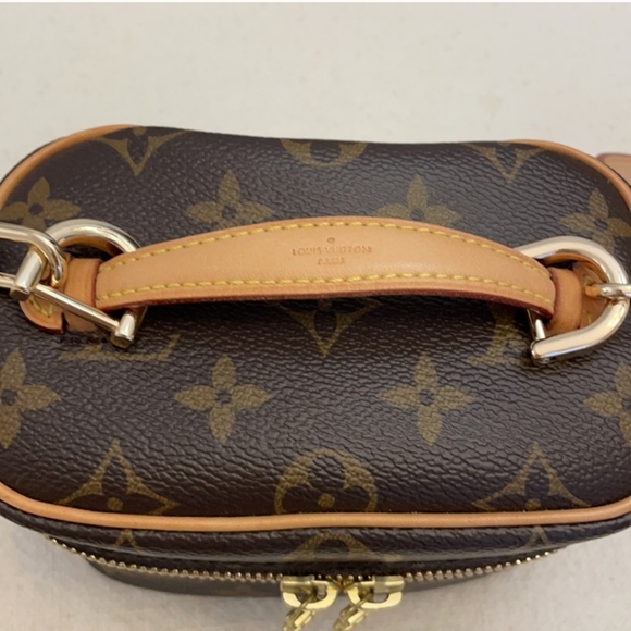 Louis Vuitton monogram,  Nano Nice accessory/ crossbody bag. - Picture 5 of 10